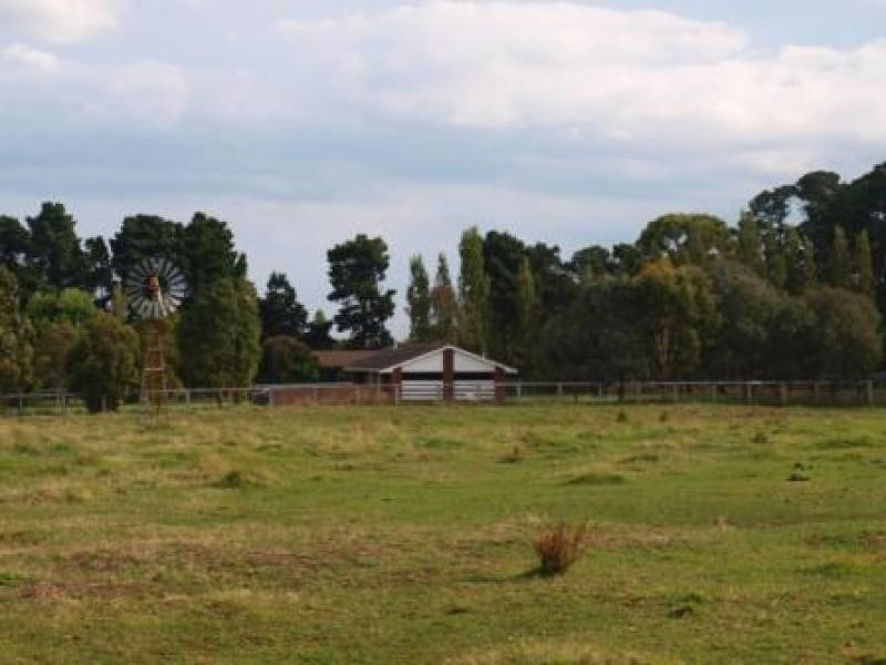 3007 Melbourne Lancefield Road, Romsey VIC 3434