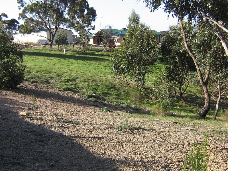 8 Tenni Close, Broadford VIC 3658