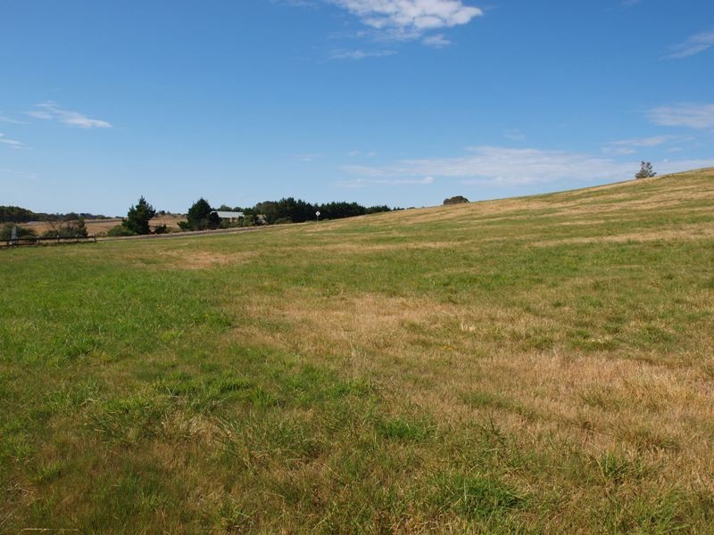 Lot 27 Sir Leo Curtis, Wandong VIC 3758