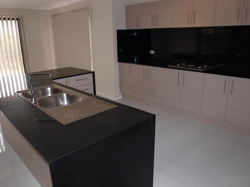 3 Lakeview Drive, Broadford VIC 3658