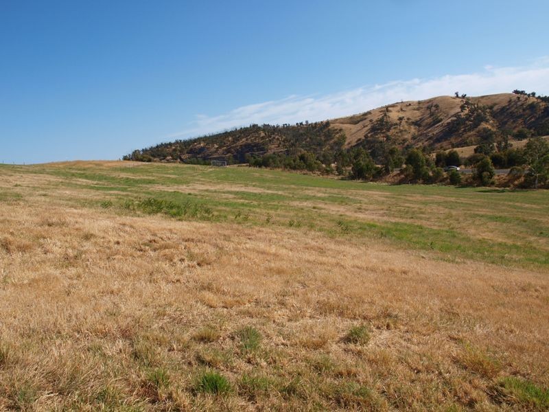 Lot 27 Sir Leo Curtis, Wandong VIC 3758