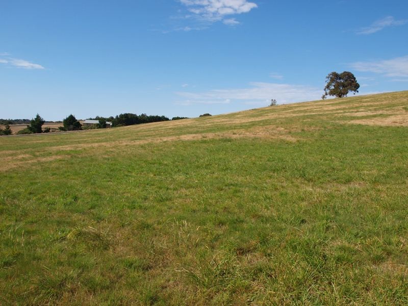 Lot 27 Sir Leo Curtis, Wandong VIC 3758