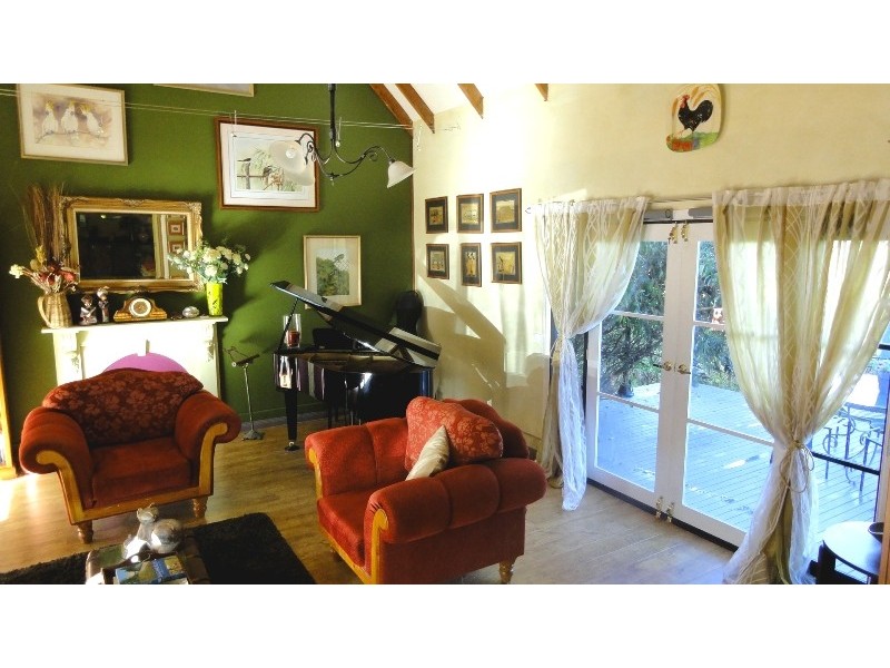 14 Roditis Avenue, Broadford VIC 3658