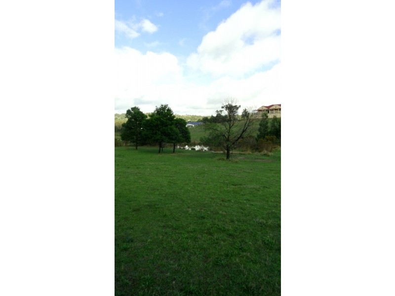 14 Roditis Avenue, Broadford VIC 3658