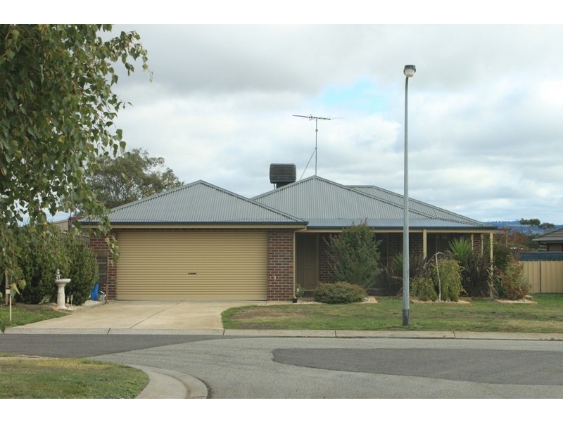 10 Pontisford Court, Kilmore VIC 3764