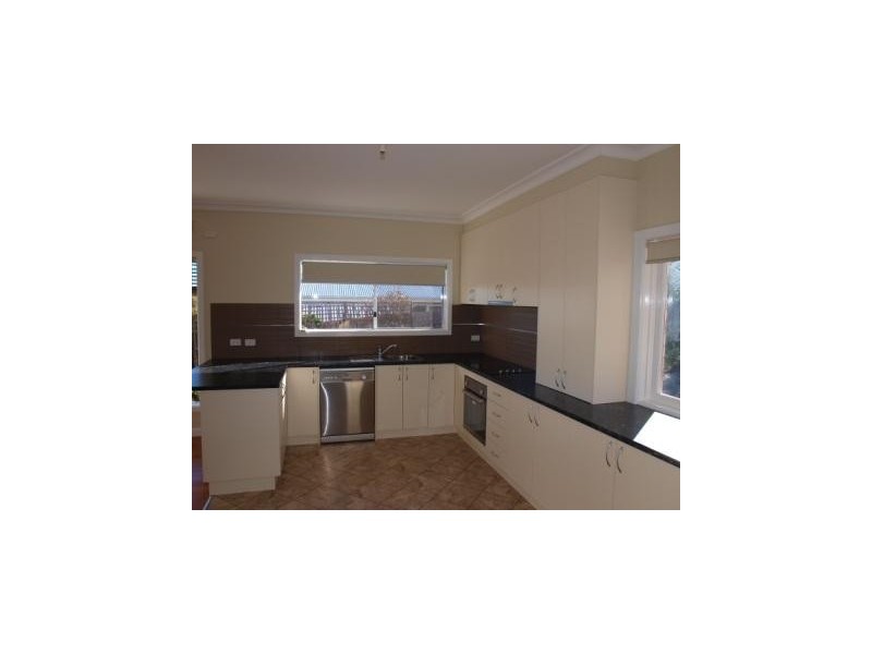 14 Albert Street, Kilmore VIC 3764