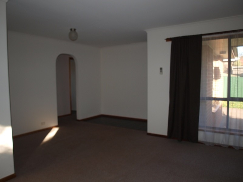 2/30 Victoria Parade, Kilmore VIC 3764