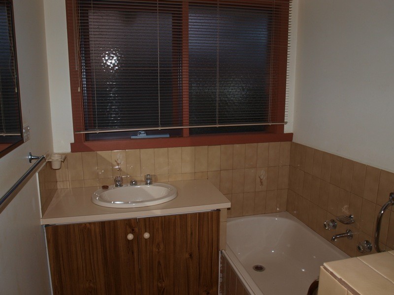 2/2 Lumsden Street, Kilmore VIC 3764