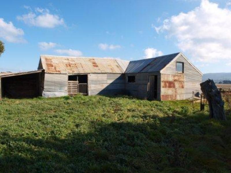 2076 Three Chain Road, Lancefield VIC 3435