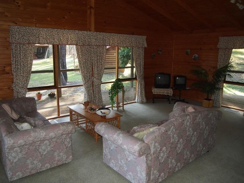 20 Coopers Road, Willowmavin VIC 3764