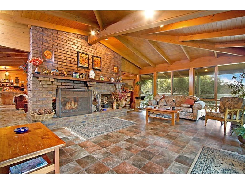 20 Coopers Road, Kilmore VIC 3764