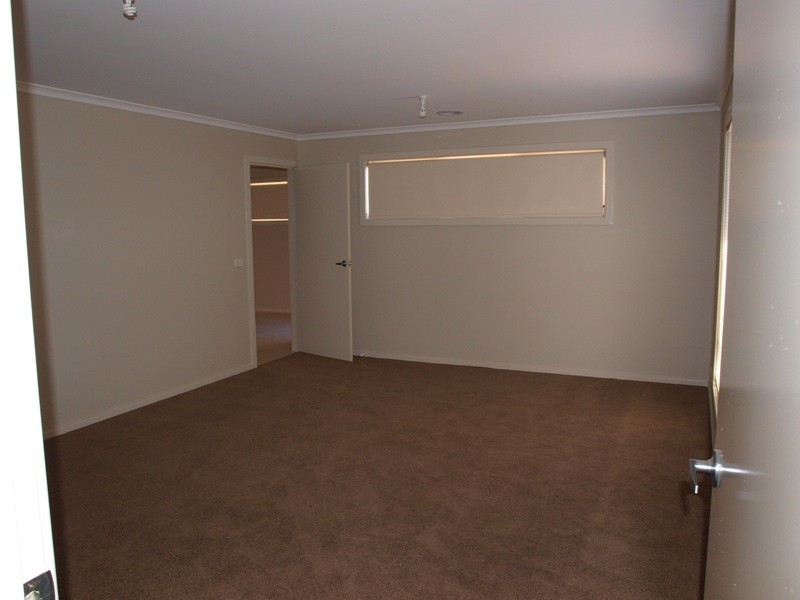 2 Ruby Close, Kilmore VIC 3764