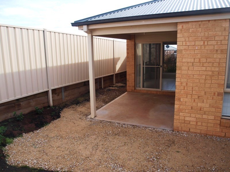 2 Ruby Close, Kilmore VIC 3764