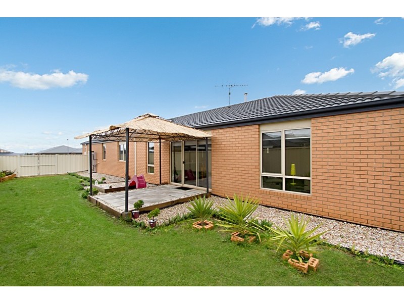 31 Chrystobel Way, Kilmore VIC 3764