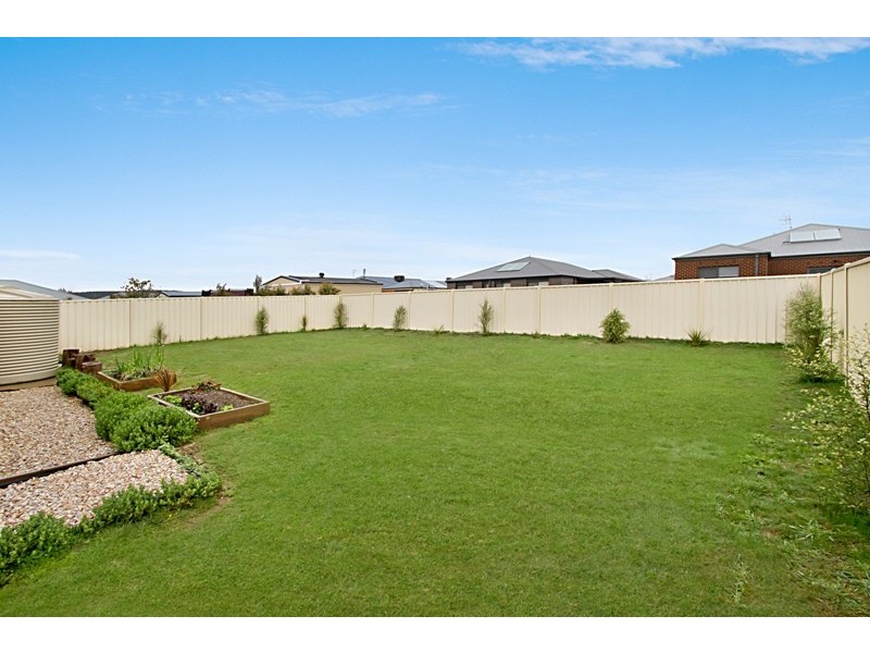 31 Chrystobel Way, Kilmore VIC 3764