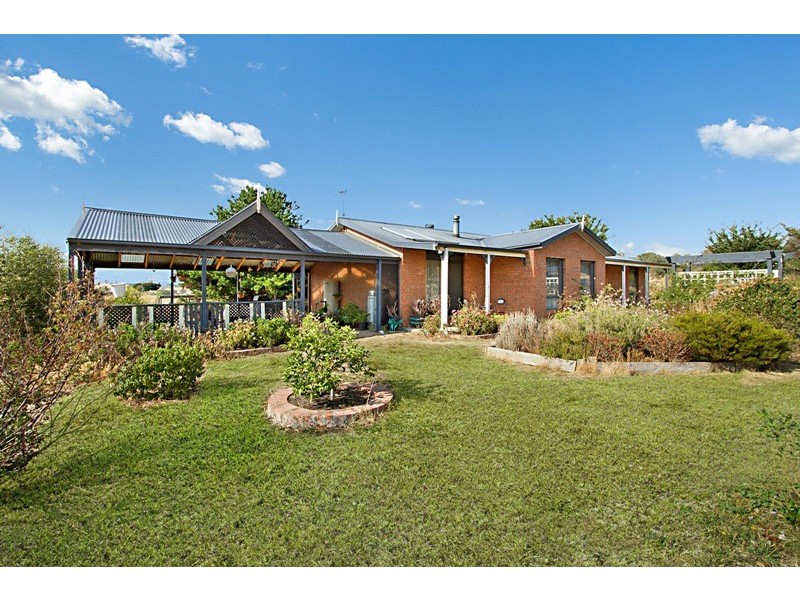 11 Fennelly Drive, Pyalong VIC 3521