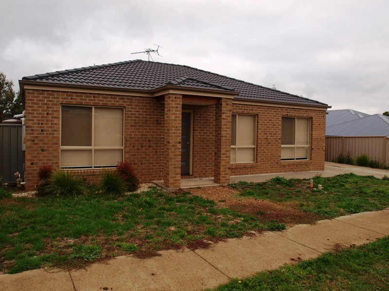 20 Natures  Run, Kilmore VIC 3764