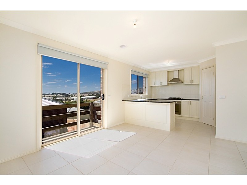 8 Chrystobel Way, Kilmore VIC 3764