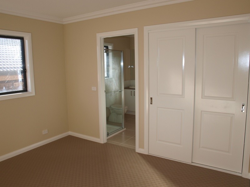 Unit 2,19 Francis Court, Kilmore VIC 3764