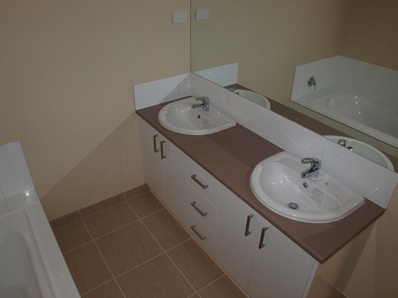 Unit 2,19 Francis Court, Kilmore VIC 3764