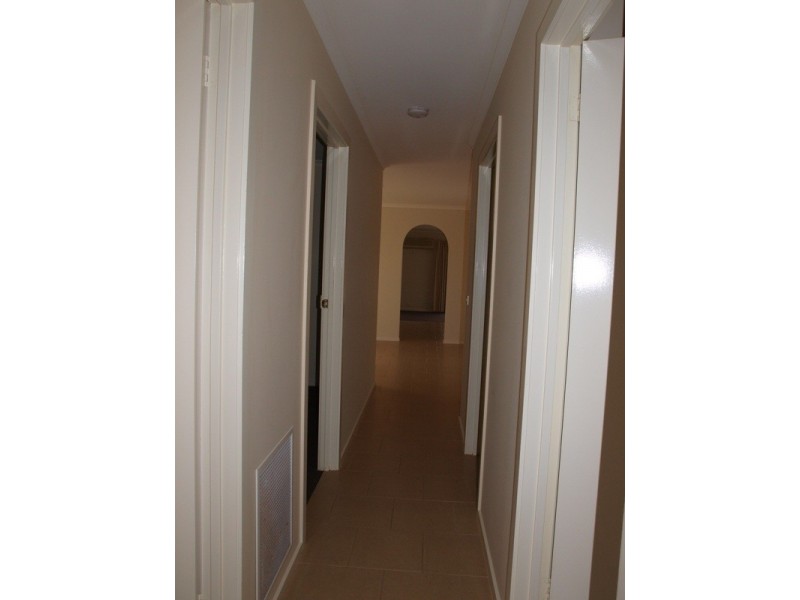 18 Centenary Drive, Kilmore VIC 3764