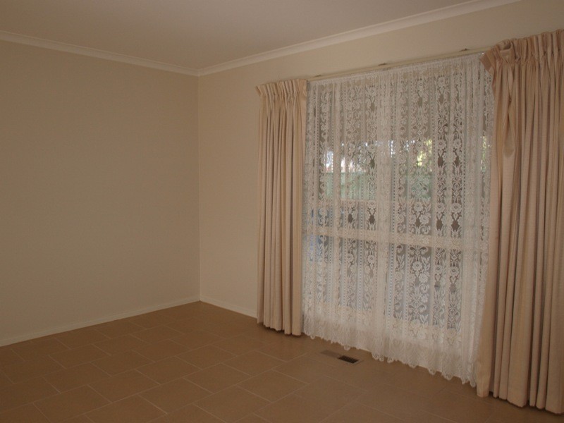 18 Centenary Drive, Kilmore VIC 3764