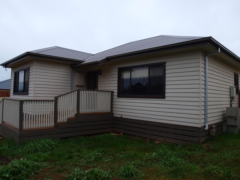 13 Catherine  Court, Broadford VIC 3658