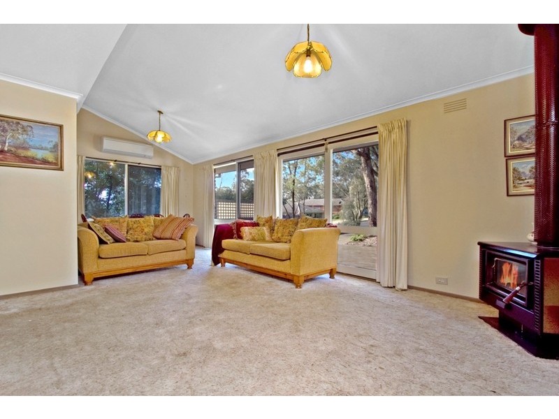 14 Club Parade, Kilmore VIC 3764