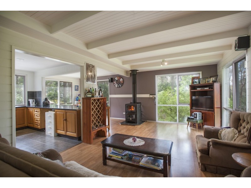 18 Long  Ryans Road, Lancefield VIC 3435