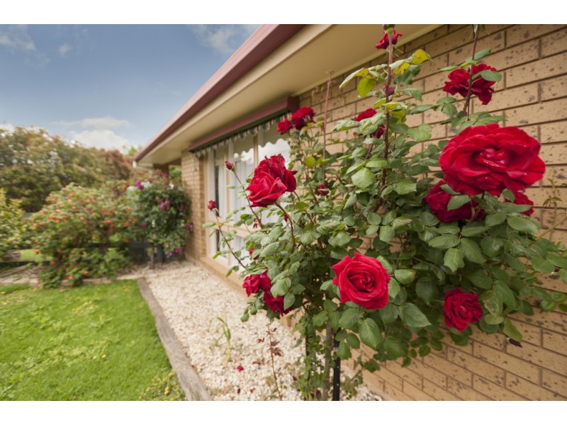 58-60 Burgess  Road, Kilmore VIC 3764