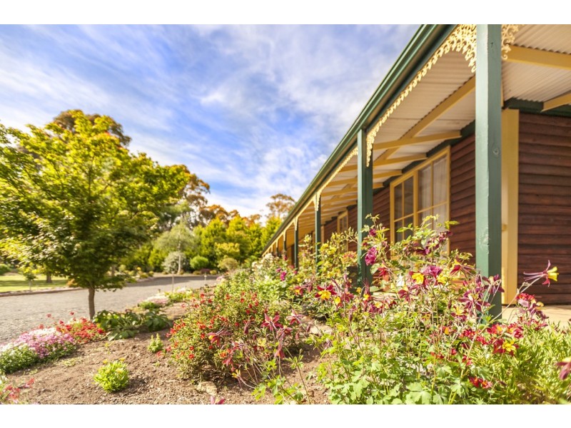 13 Melrose  Drive, Kilmore VIC 3764