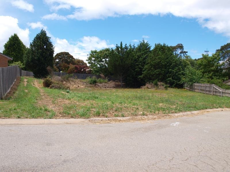 9 Tobias Place, Kilmore VIC 3764