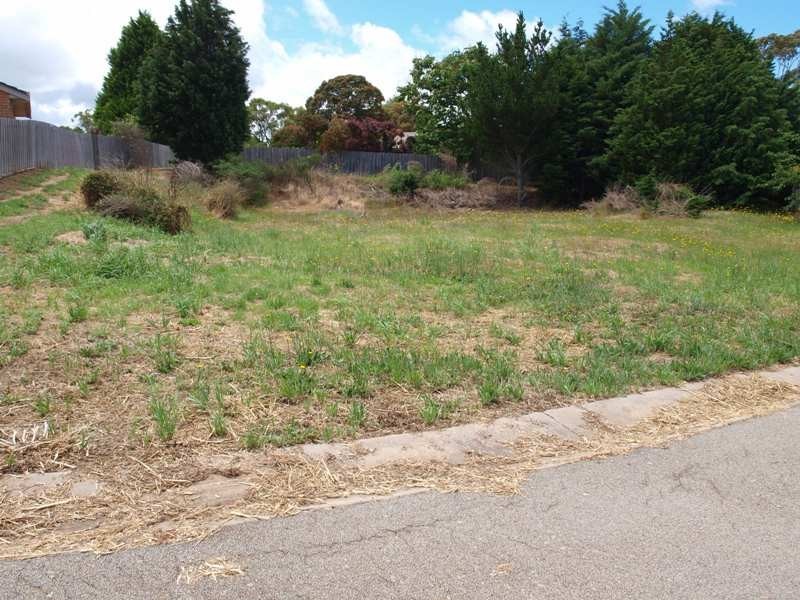 9 Tobias Place, Kilmore VIC 3764