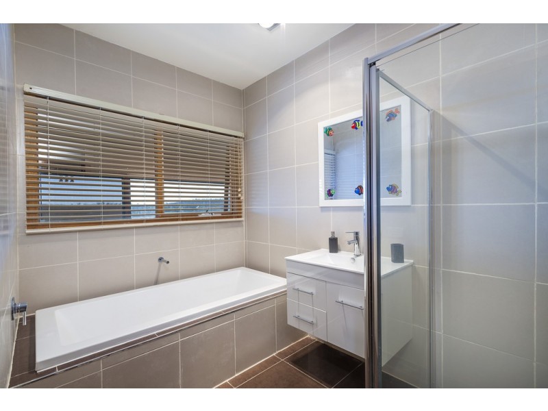 230 Doctors  Creek Road, Clonbinane VIC 3658