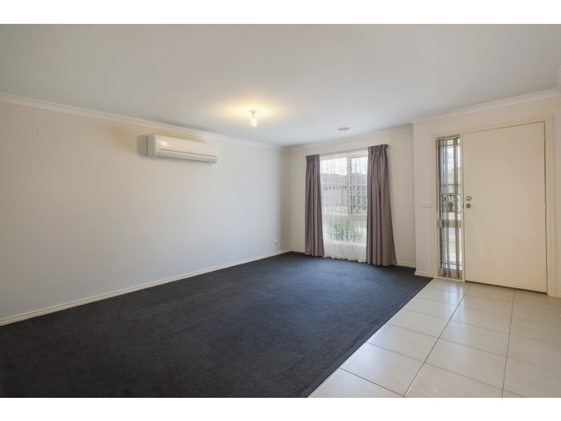 16 Pinewood Place, Kilmore VIC 3764