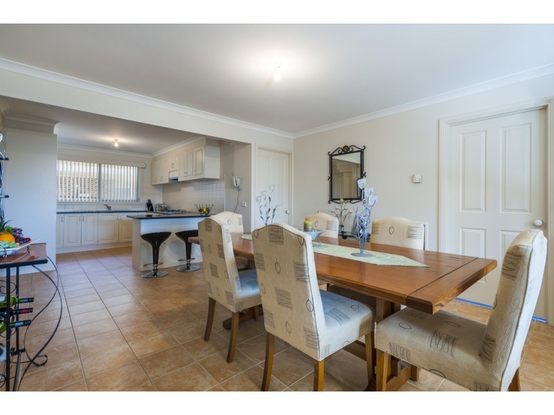14 Pinewood Place, Kilmore VIC 3764