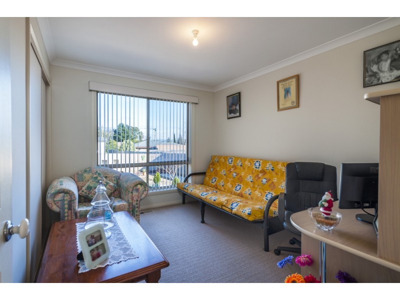 14 Pinewood Place, Kilmore VIC 3764