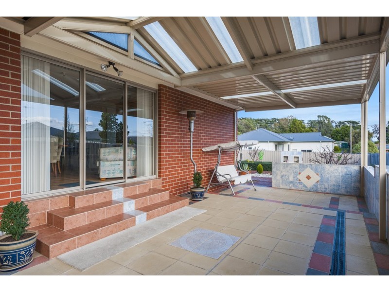 14 Pinewood Place, Kilmore VIC 3764
