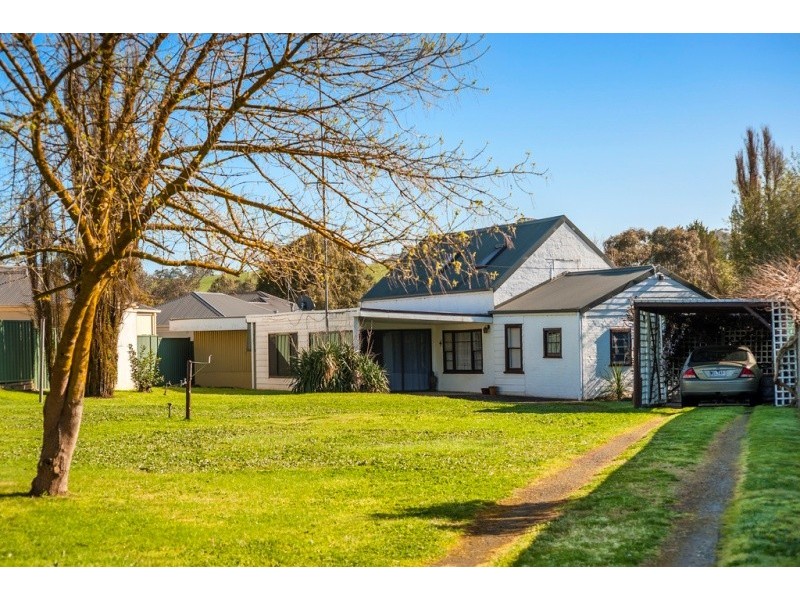 135 High Street, Broadford VIC 3658