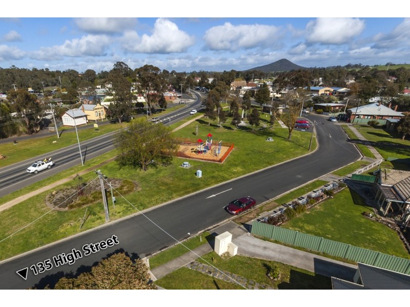 135 High Street, Broadford VIC 3658