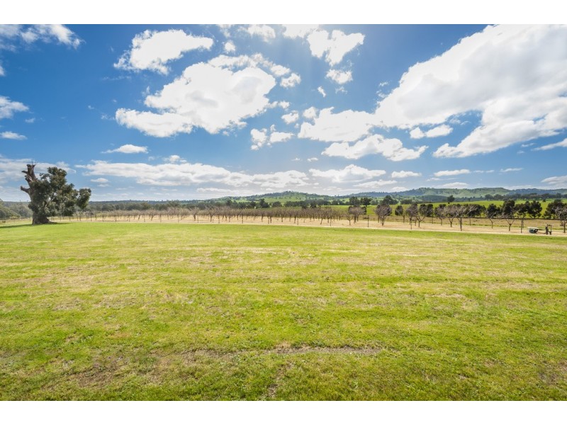 315 Highlands Road, Seymour VIC 3660