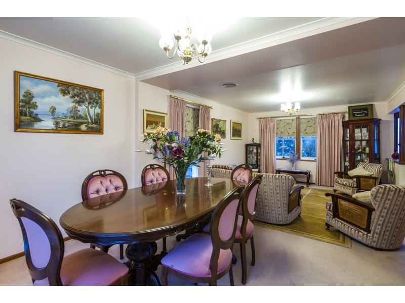 3 Gott Court, Romsey VIC 3434