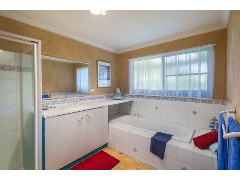 59 Burke and Wills Track, Lancefield VIC 3435