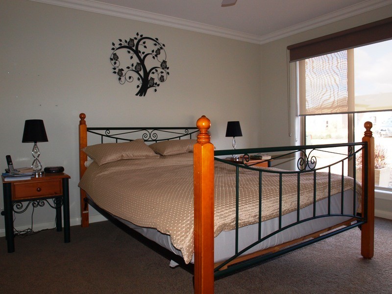 14 Francis Court, Kilmore VIC 3764