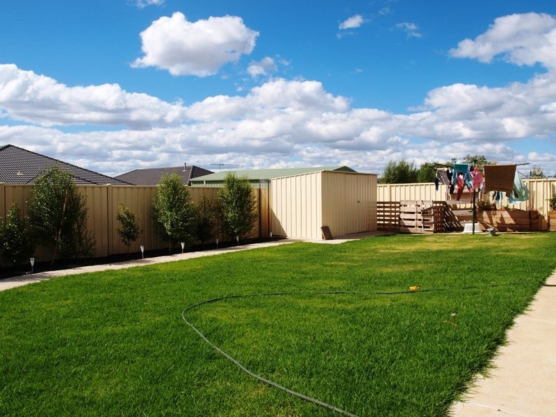 14 Francis Court, Kilmore VIC 3764