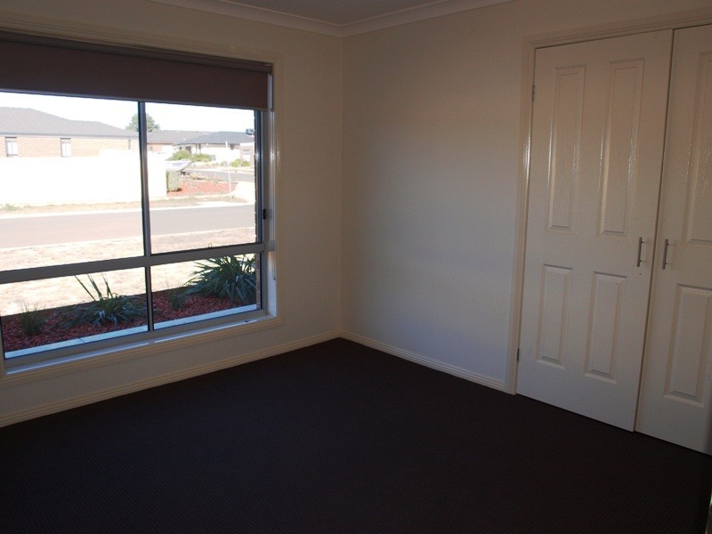 34 Mikada Blvd, Kilmore VIC 3764