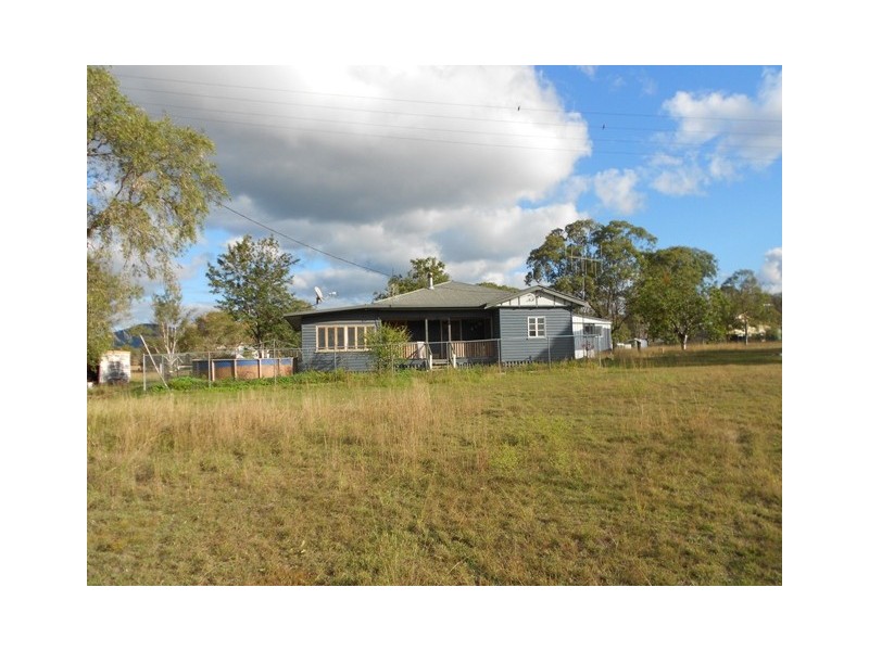 210 Oakview Rd, Oakview QLD 4600