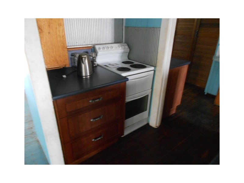 210 Oakview Rd, Oakview QLD 4600