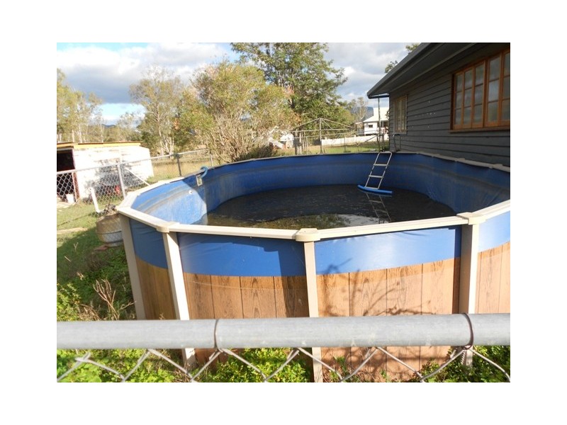 210 Oakview Rd, Oakview QLD 4600