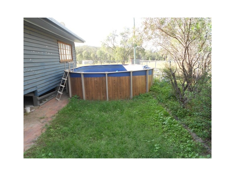 210 Oakview Rd, Oakview QLD 4600